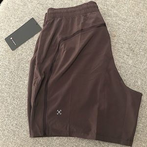 LULULEMON Pace Breaker Short 7” Linerless (Large)